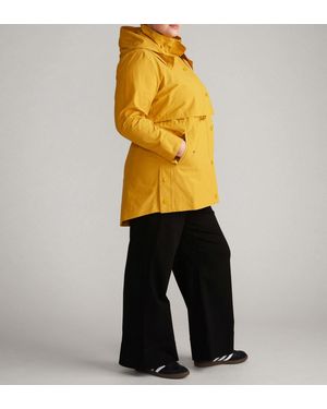 UNIVERSAL STANDARD Precision Parka - Yellow