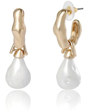 BCBGMAXAZRIA Hoop Post Drop Earring - Metallic
