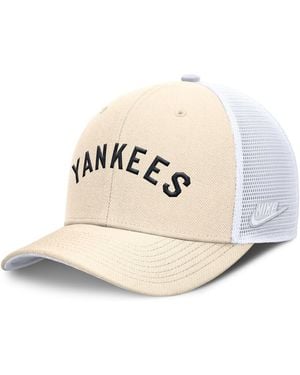 Nike New York Yankees Cooperstown Collection Dri-fit Rise Trucker Adjustable Hat - Natural