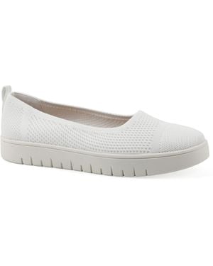 White Mountain Naveen Fom Slip-on Sneaker - White