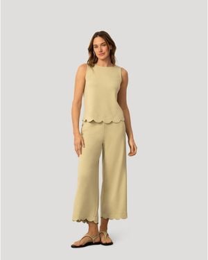 Cable & Gauge Scallop Trim Top And Capri Pant Set - Natural