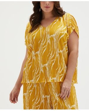 ELLA rafaella Plus Size Ripple Print V-neck Plisse Short Sleeve Top - Yellow
