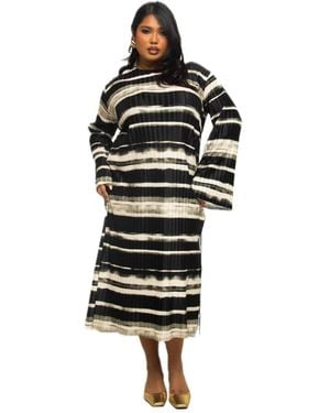 FASHION-SZN CURVE Plus Size Long Sleeve Striped Plisse Midi Dress - Black