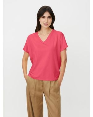 Masai Mabadu V-neck Short Sleeve T-shirt - Red