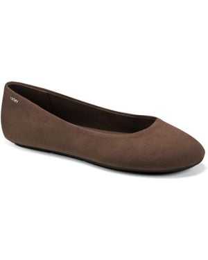 DKNY Moonira Round Toe Ballet Flats - Brown