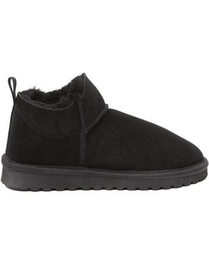Celtic & Co. Celt Shearling Super Shortie Boots - Black