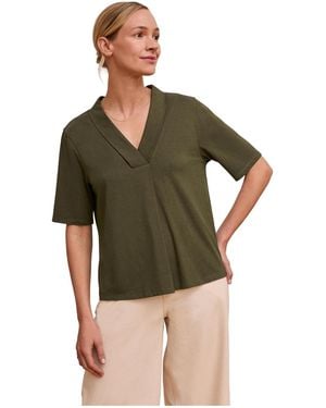 Celtic & Co. Relaxed V Neck T-shirt - Green