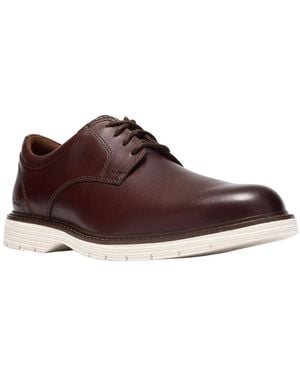 Clarks Baystone Plain Leather Almond-toe Lace-up Shoes - Brown