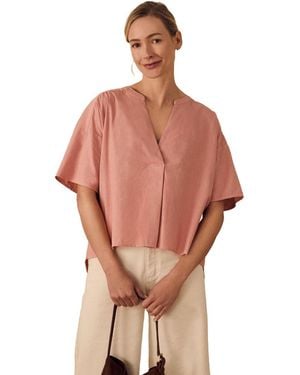 Celtic & Co. Short Sleeve V-neck Dipped Hem Blouse - Red