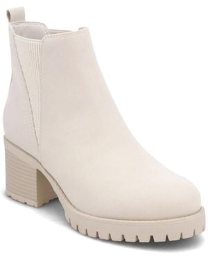 MIA Jody Lug Sole Chelsea Booties - Natural