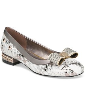 THINGS II COME London Luxurious Embellished Ballet Flats - White