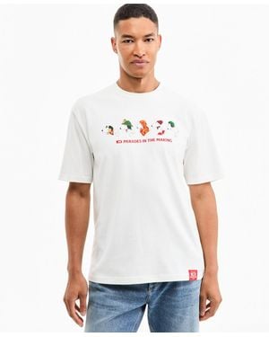Peanuts | Macy's | 100th Thanksgiving Day Parade Snoopy Balloons Through The Years T-shirt - White
