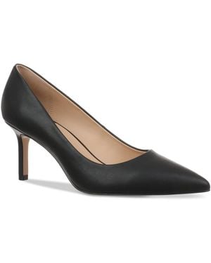 On 34th Mariahh Pointed-toe Pumps - Black