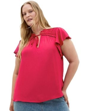 City Chic Plus Size Drama Queen Short Sleeve Shirt - Red