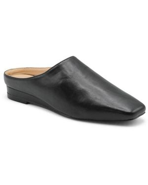 Charles David Viking Flat Mule Slide - Black