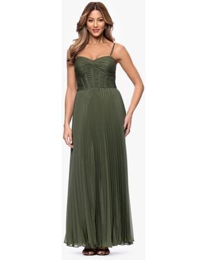 Xscape Sleeveless Sweetheart Neck Gown - Green