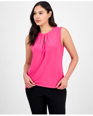 Kasper Box-pleat Keyhole Solid Top - Pink