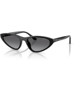 Vogue Eyewear Polarized Cat Eye Sunglasses Vo5726su - Black