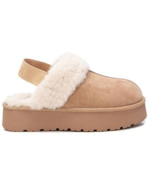 Xti Winter Suede Clogs By - Natural