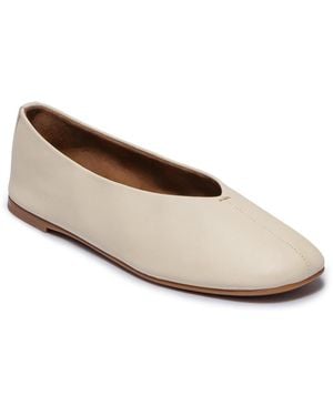 Bernardo Meredith Round-toe Ballet Flats - White