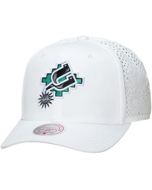 Mitchell & Ness Mitchell Ness San Antonio Spurs Perfect Lightweight Pro Crown Snapback Hat - White