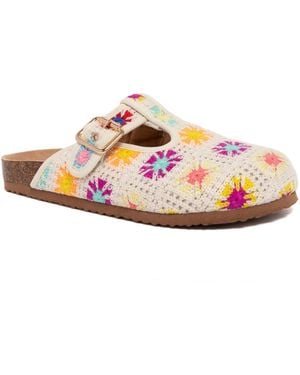 Sugar Snicker Closed-toe Slip-on Casual Clogs - Pink