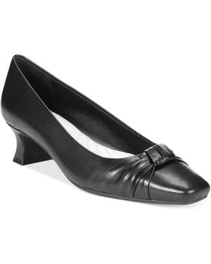 Easy Street Waive Pumps - Black