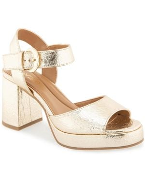 Kensie Theresa Platform Sandal - Metallic