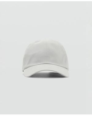 Mango Coolmax Technology Water-repellent Hat - White