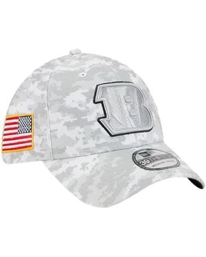 KTZ Cincinnati Bengals 2025 Salute To Service Digital Camo Fan Pack 39thirty Flex Hat - White