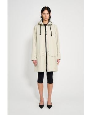 Stutterheim Mosebacke Patch Raincoat - White