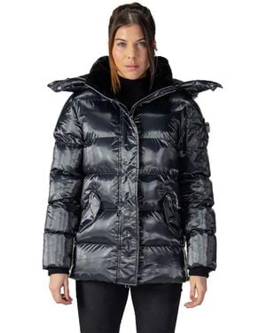 Woodpecker Bumnester Quilted Coat - Black
