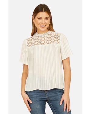 Yumi' Lace Panel Pleated Short Sleeve Top - White