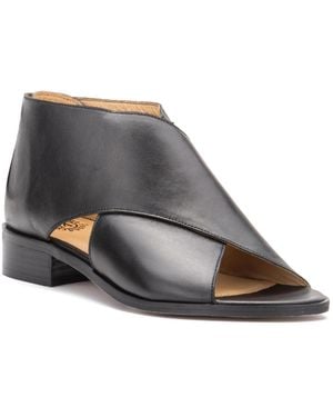 Vintage Foundry Regan Flat Sandals - Gray