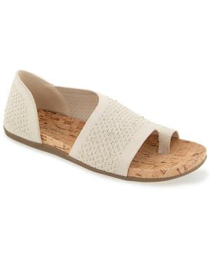 Kenneth Cole Sential Flat Sandals - Natural