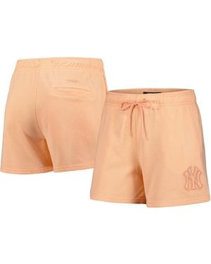 Pro Standard New York Yankees Neutral Fleece Shorts - Natural