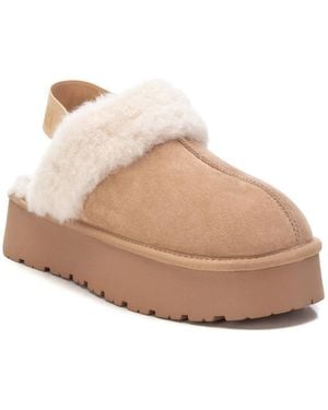 Xti Winter Suede Clogs By - Natural