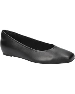 Easy Street Crescent Slip-on Ballet Flats - Black