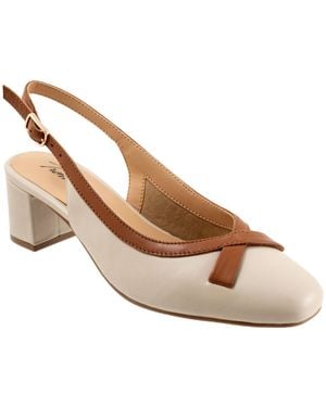 Trotters Dalani Pumps - Natural