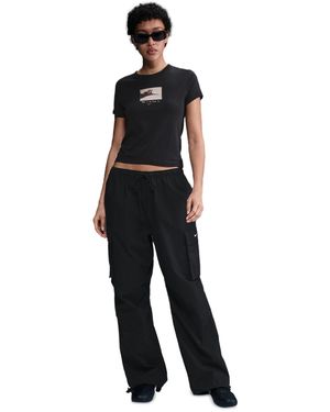 Nike Sportswear Chill Knit Graphic Cropped T-shirt - Black