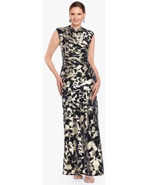 Betsy & Adam Petite Crinkle Detail Gown - White