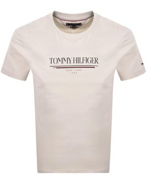 Tommy Hilfiger Logo Brand Love T Shirt Off - Natural