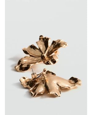 Mango Textured Flower Earrings - Metallic