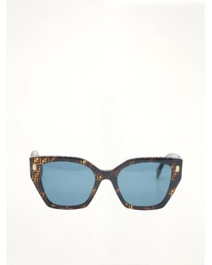 Fendi Fe40070F Sunglasses With Smoke Lens - Blue