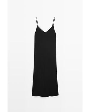 MASSIMO DUTTI Soepelvallende Midi-Jurk Met Bandjes - Zwart