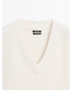 MASSIMO DUTTI Long Knit Wool Vest - White