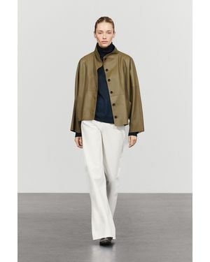 MASSIMO DUTTI Kurze Lederjacke Mit Stehkragen - Grün