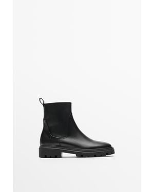 MASSIMO DUTTI Flat Leather Ankle Boot With Track Sole - Black