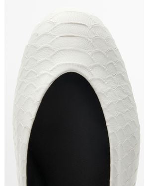 MASSIMO DUTTI Ballet Flats With Leather Detail - White