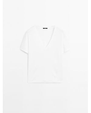 MASSIMO DUTTI Wijd T-Shirt Met V-Hals - Wit